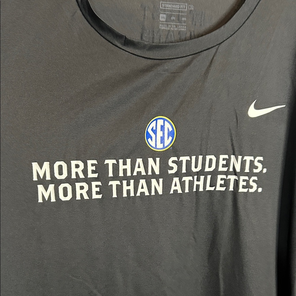 Nike Men's SEC Black Athletic Tee NWT - Picture 3 of 8